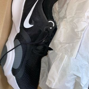 Women’s casual Nike shoes
